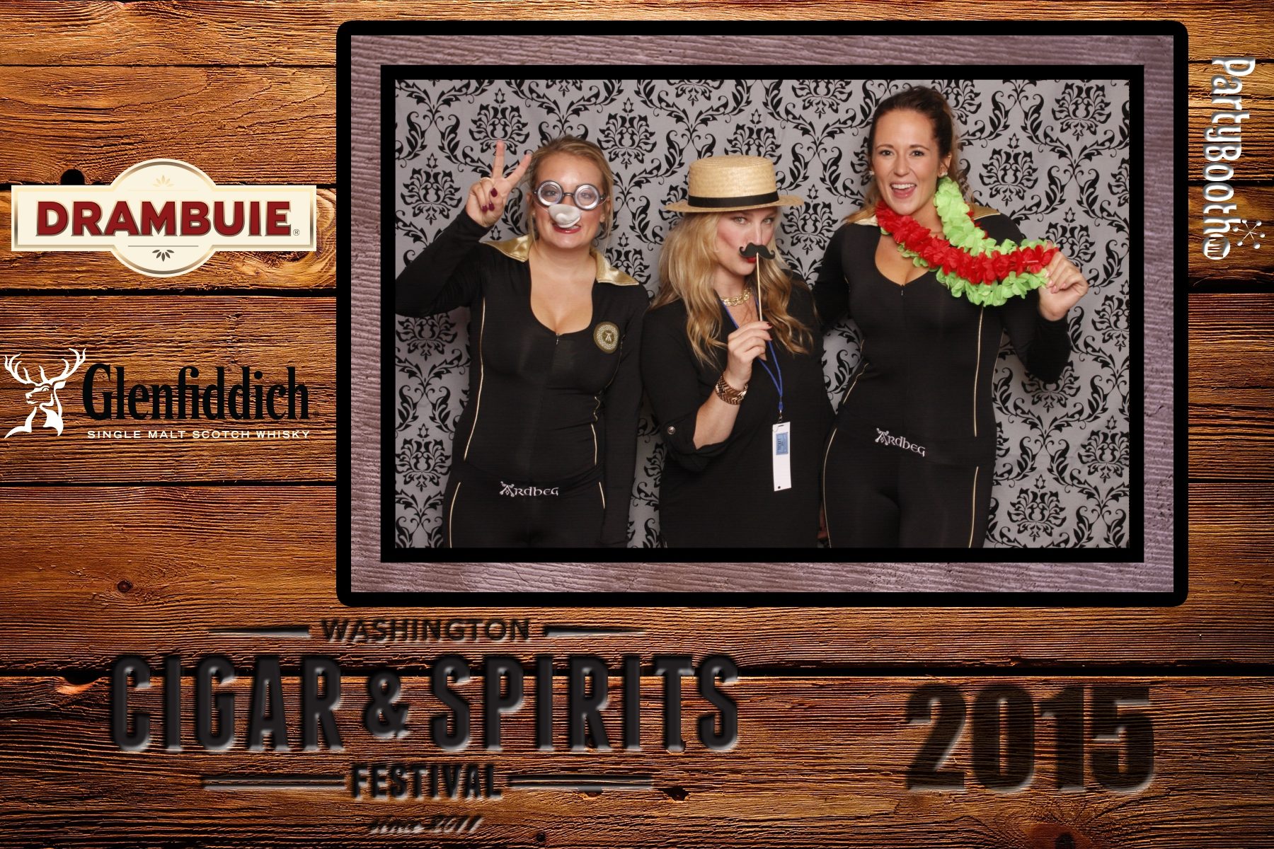Celebrating the 5th Annual Washington Cigar and Spirits Festival with the Lit Cigar Lounge, Drambuie and Glenfiddich. Snoqualmie Photo Booth ©2015 PartyBoothNW.com - Tonight We PartyBooth!